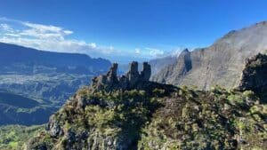 Les 3 Salazes vues du ciel avec Mafate Hélicoptères